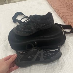 Nfinity Vengeance Cheer Shoes, Youth 3, Fit like Youth 1